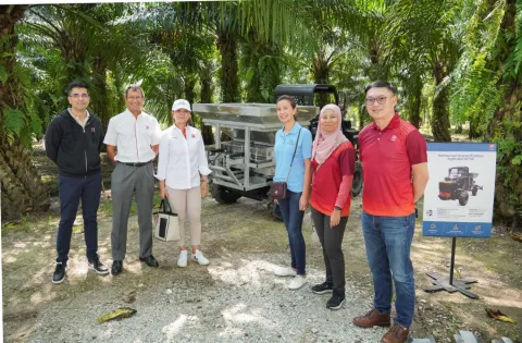 BOD-Visit-to-Carey-Island-3.png