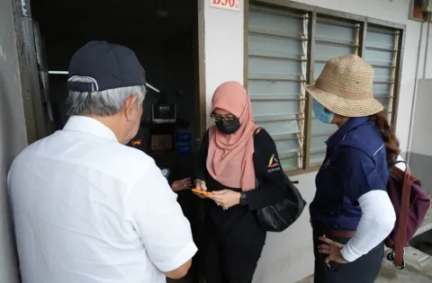 Suhakam-visit-to-Carey-Island-2.jpeg