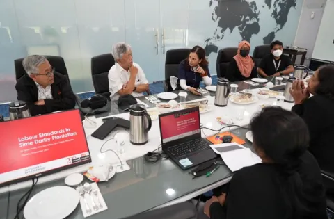 Suhakam-visit-to-Carey-Island-5.jpeg