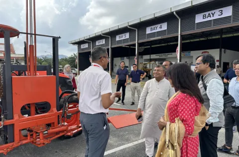 Visit-by-the-Minister-of-Tripura-4.png