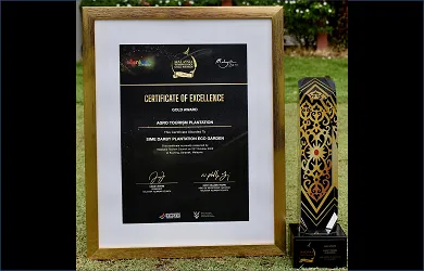 Gold-Award-for-Agro-Tourism-Plantation-.png
